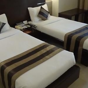 Deluxe Double or Twin Room on laundry ala carte